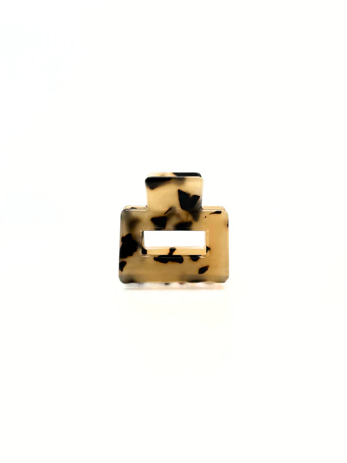 Ava Clip