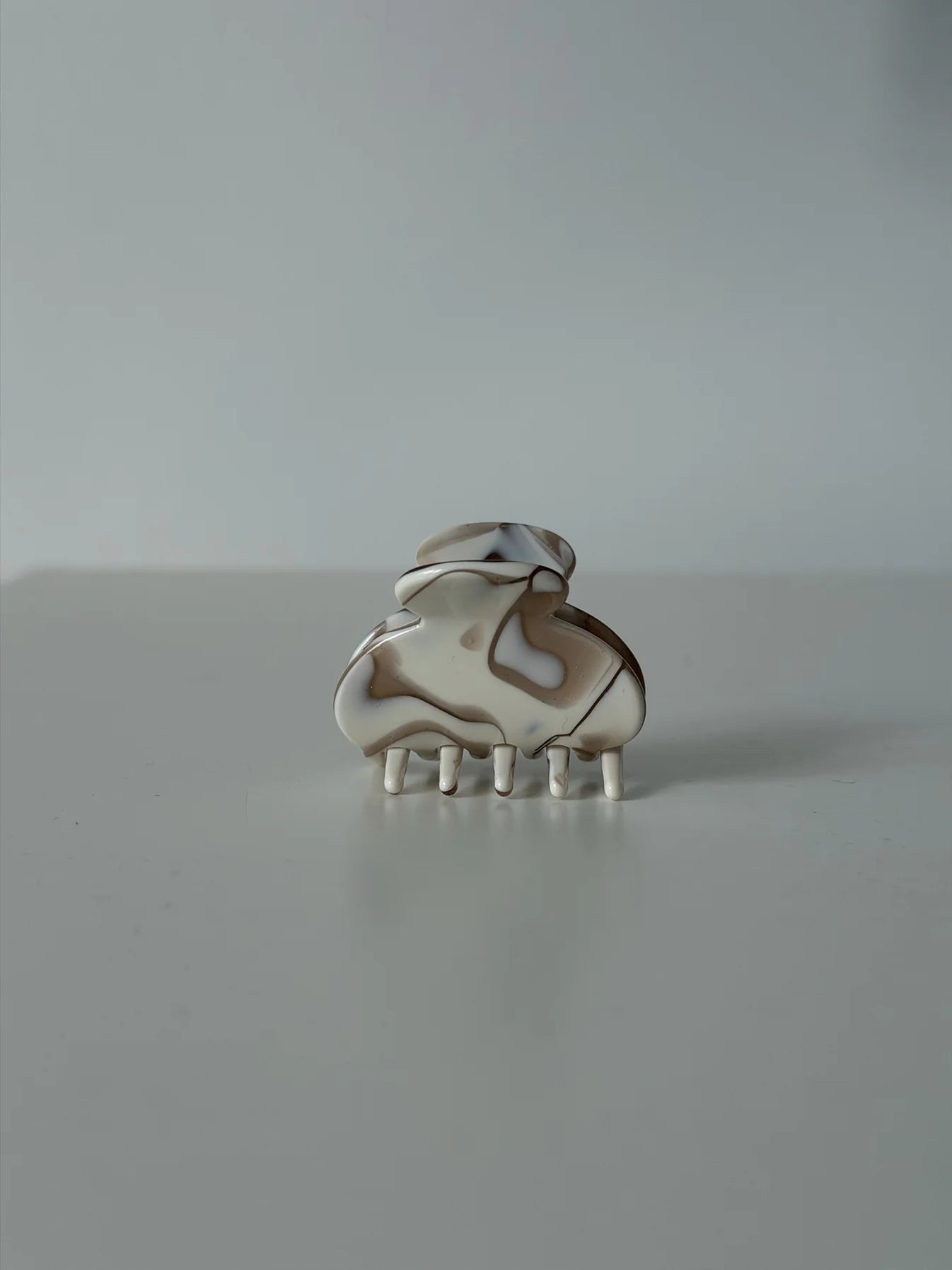 Emi Clip