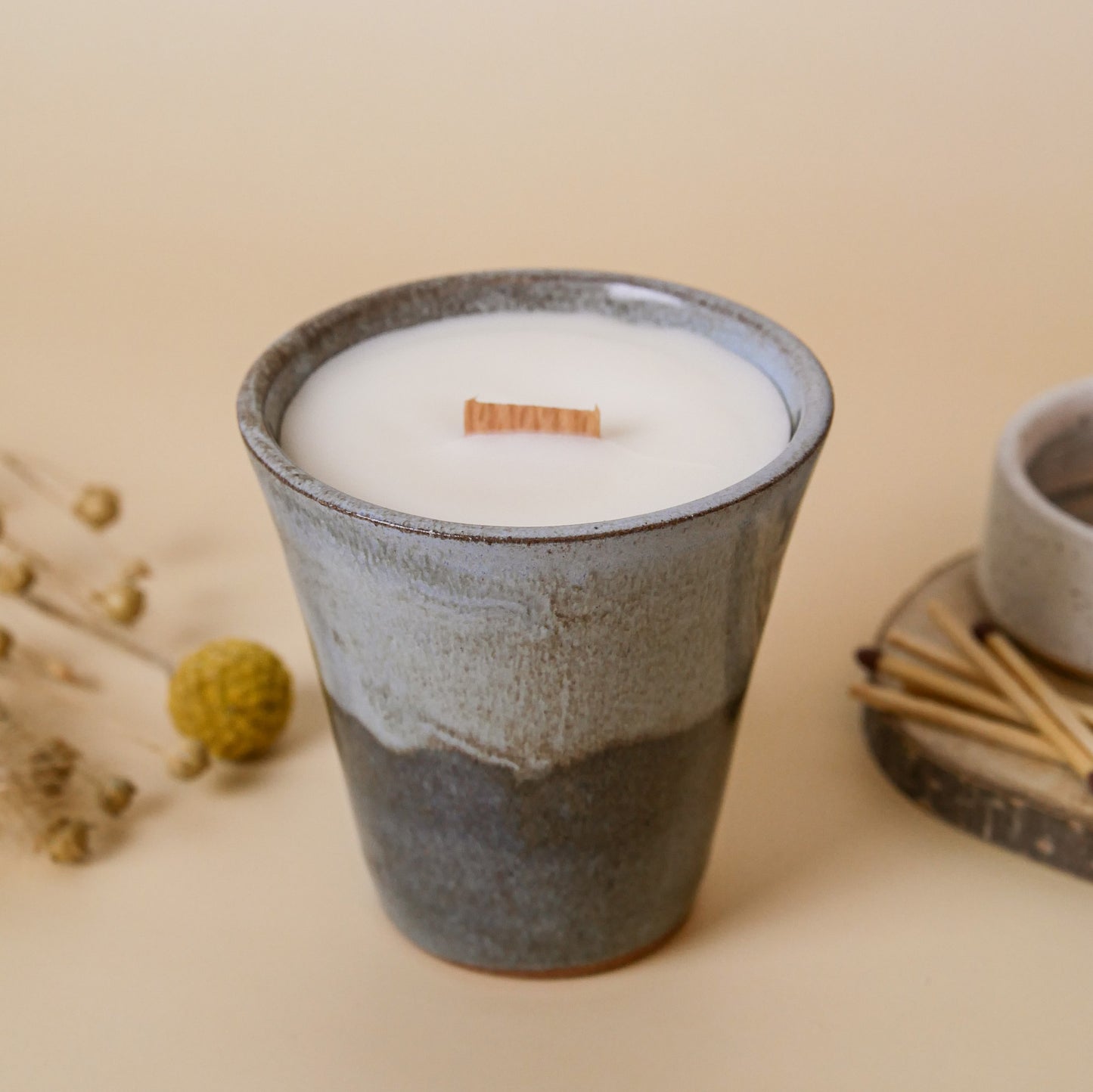 Kerze im Keramikbecher + Geschenkbox - Litsea Cubeba