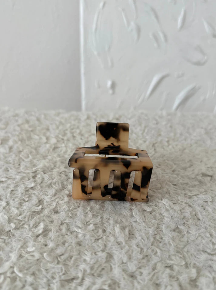 Josefin Clip