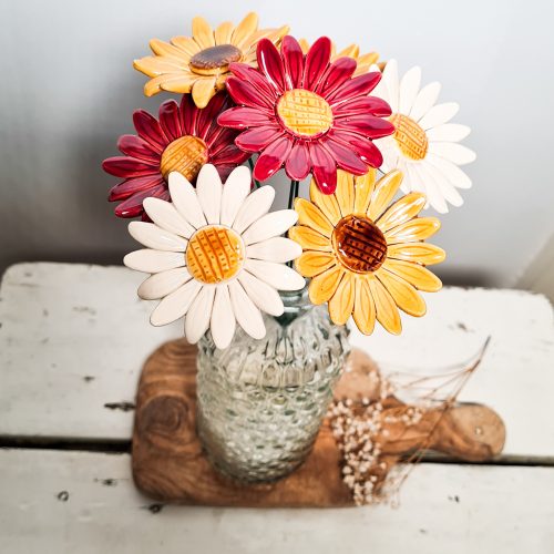 handgemachte Sonnenblumen aus Keramik